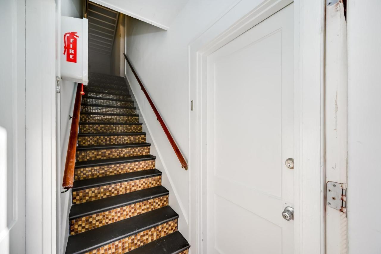 Boutique Style, Heart Of City, Walk2Finedining St. Petersburg Extérieur photo